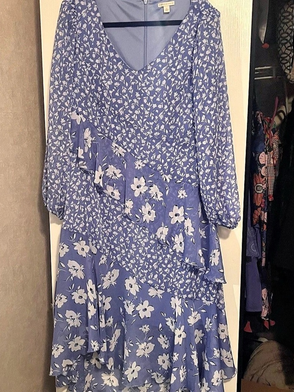 Cato Floral Midi Dress in Blue & White Size Large